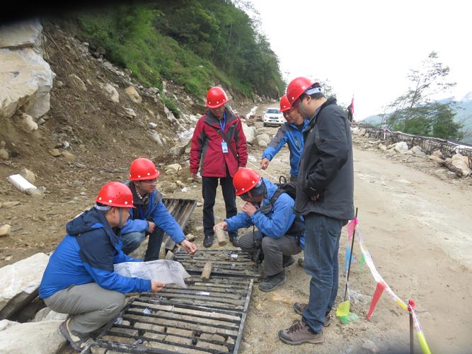 余正良副院長赴西藏樟木口岸檢查地質(zhì)災害防治工程一期勘查設計項目